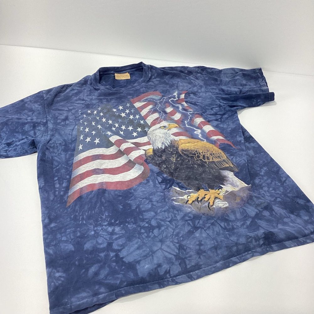 Vintage The Mountain Patriotic Eagle Graphic T-Shirt Flag With Eagle XL